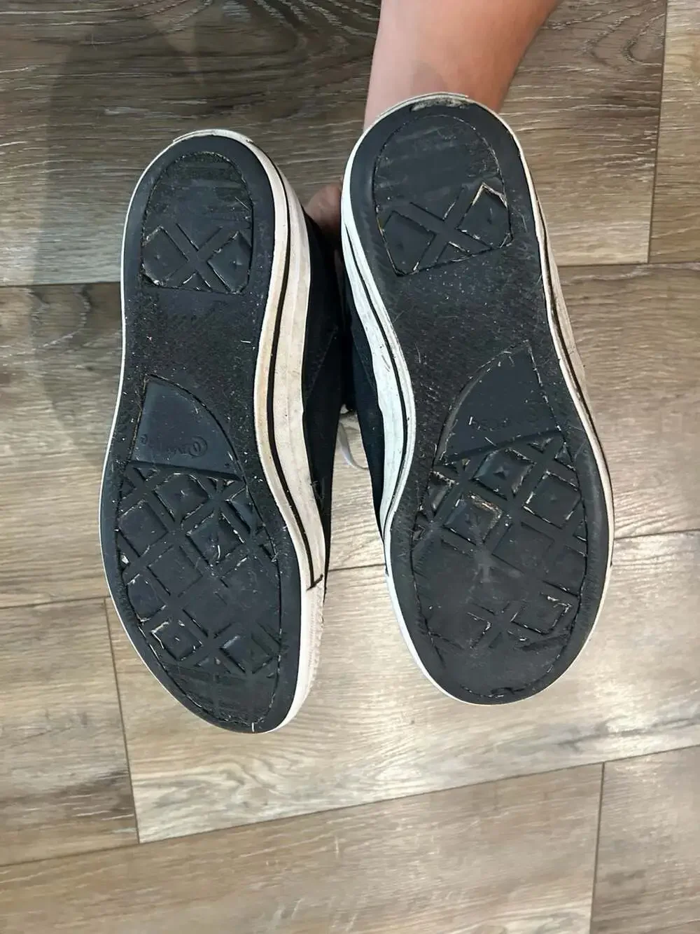 Converse Chuck Taylor All Star Black Canvas Mid Top Sneakers